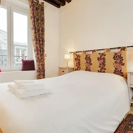 French Cancan Apartment *